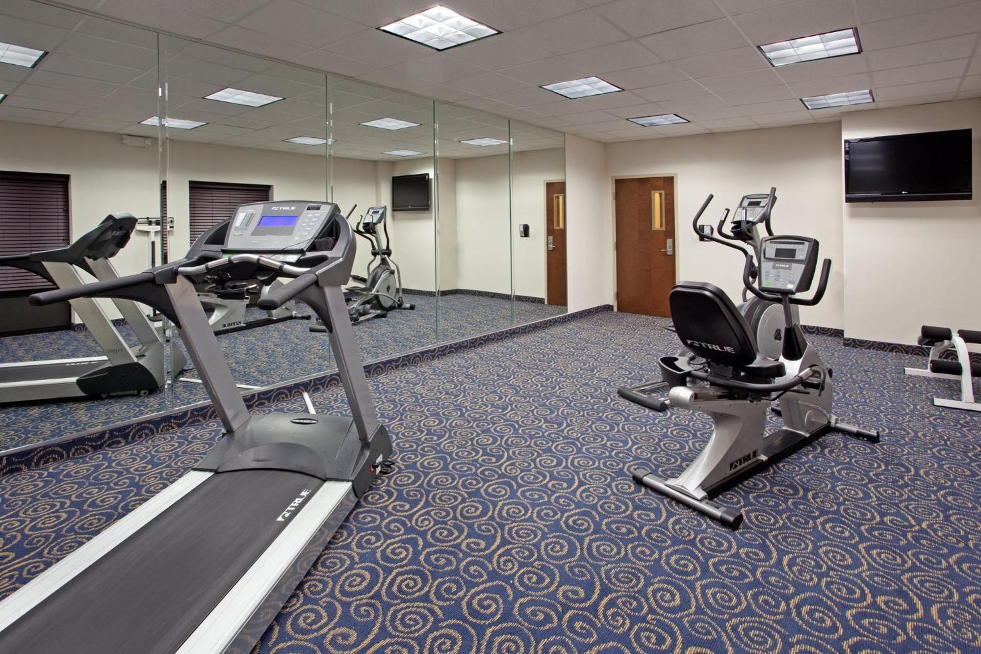 Holiday Inn Express Hotel & Suites Hope Mills-Fayetteville Airport By Ihg Buitenkant foto