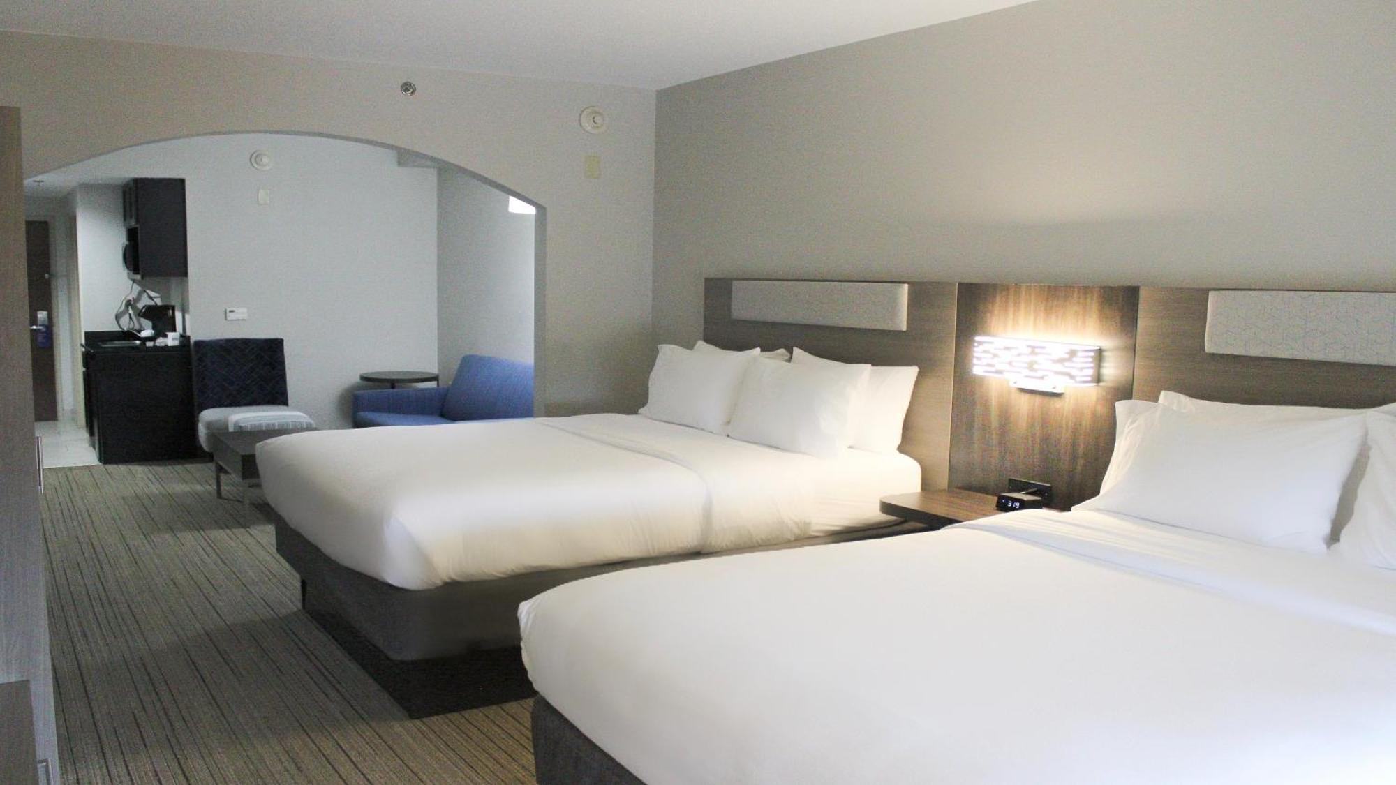 Holiday Inn Express Hotel & Suites Hope Mills-Fayetteville Airport By Ihg Buitenkant foto