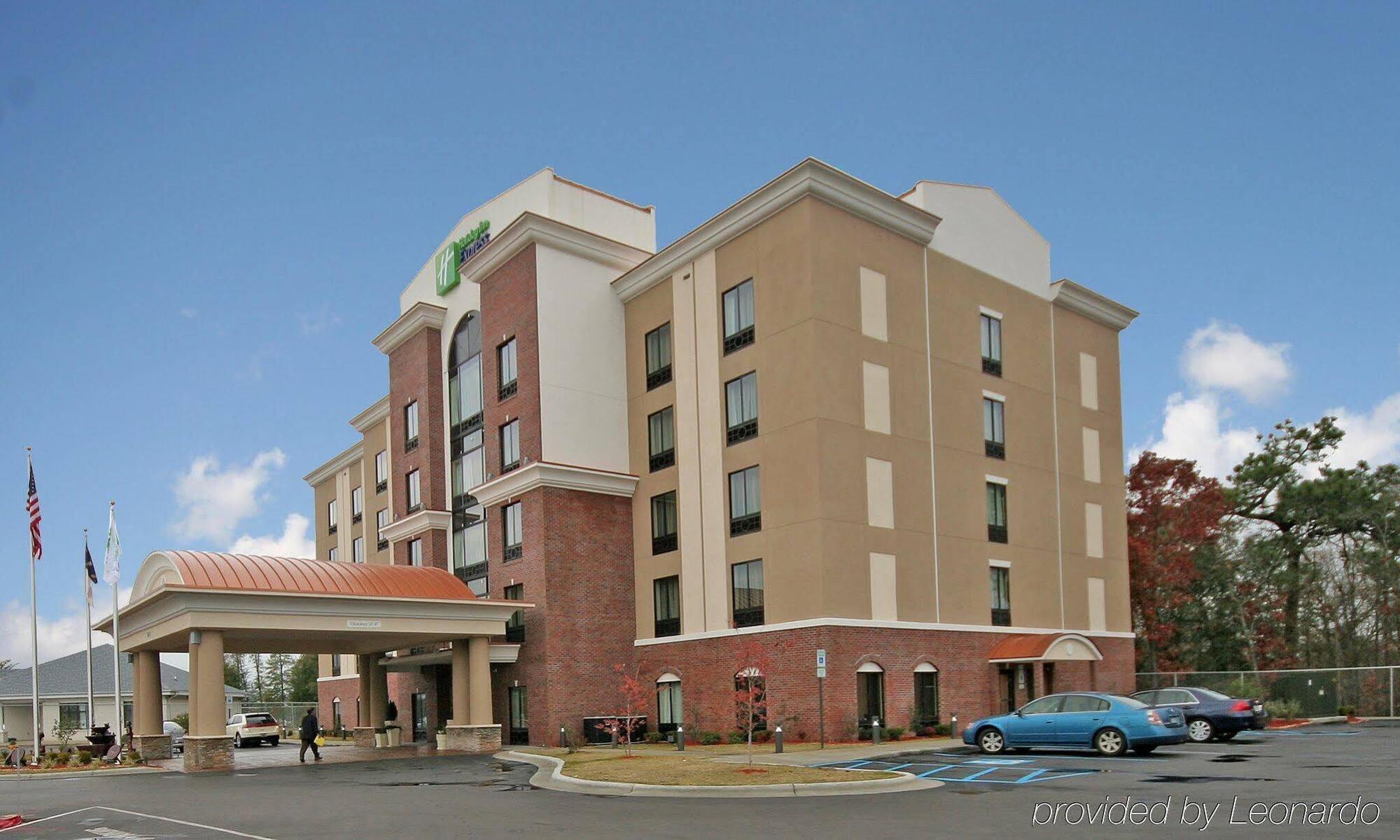 Holiday Inn Express Hotel & Suites Hope Mills-Fayetteville Airport By Ihg Buitenkant foto